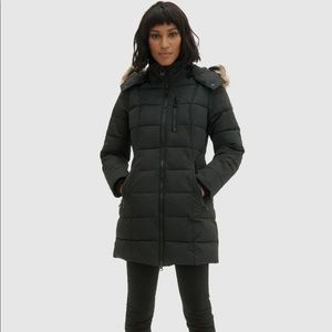 Women’s Black Mid-length Parka Size Medium.